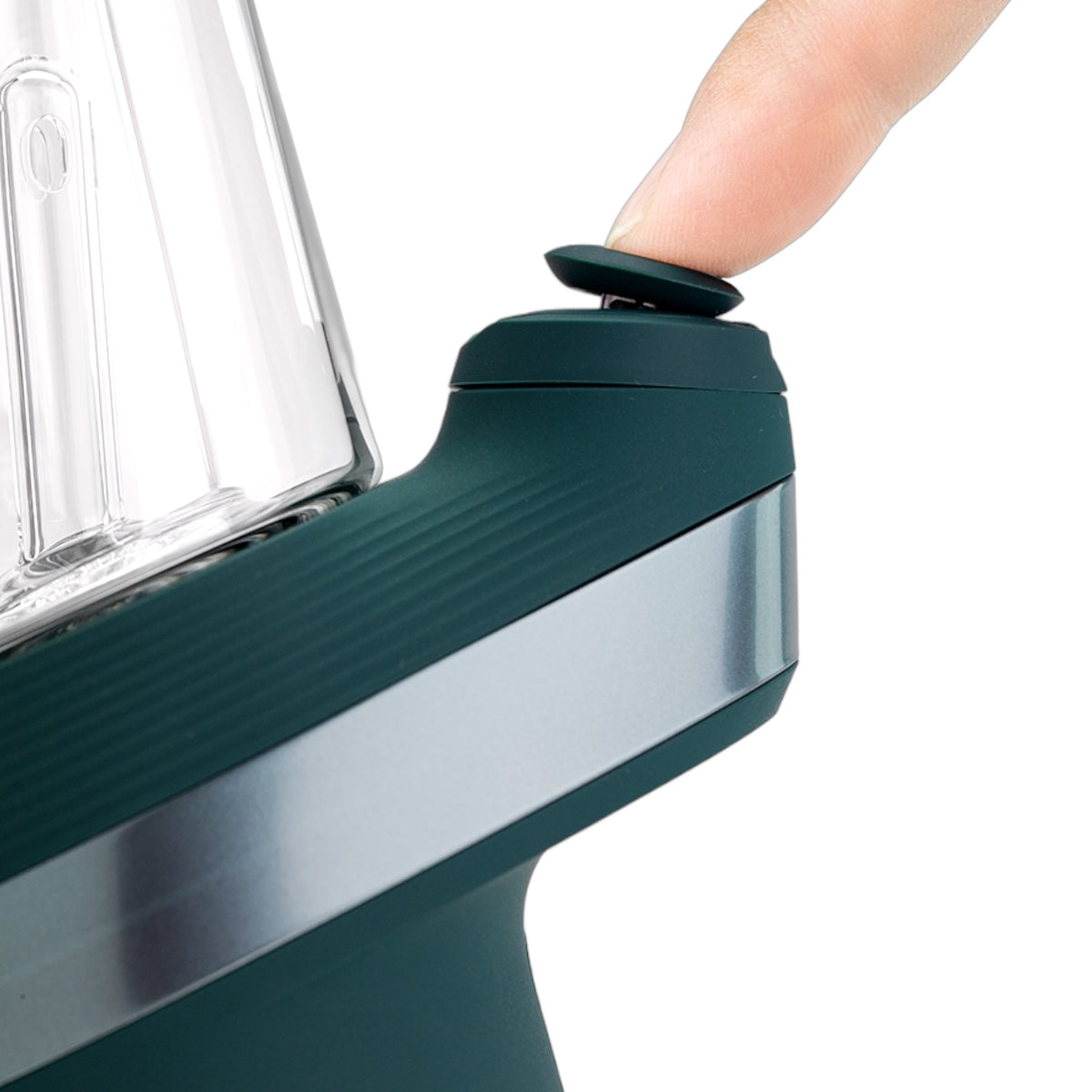 Puffco New Peak Pine Knopf wird gedrückt