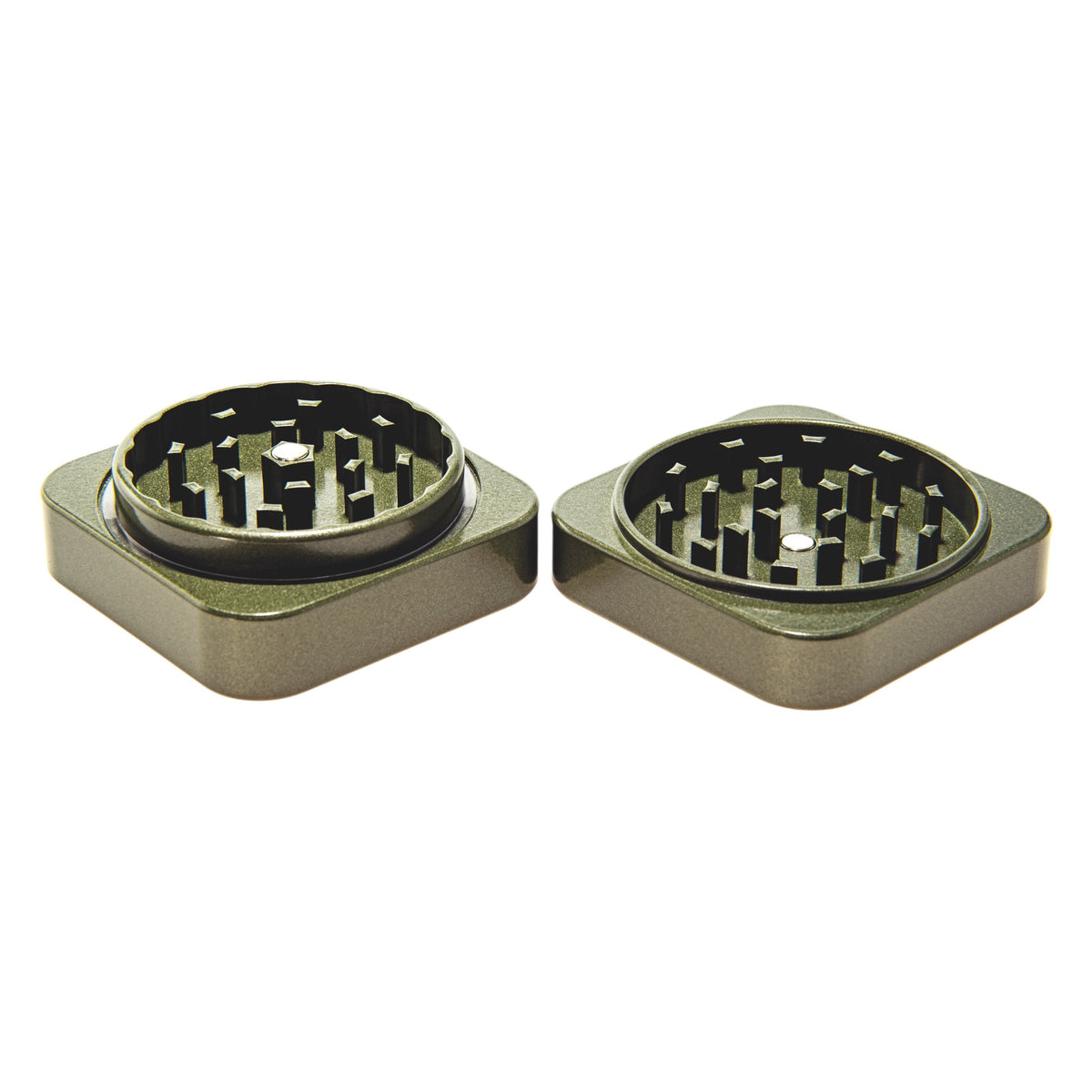 Vapotools by 157Grad Ceramic Square Grinder Grün geöffnet 2 Teile nebeneinander
