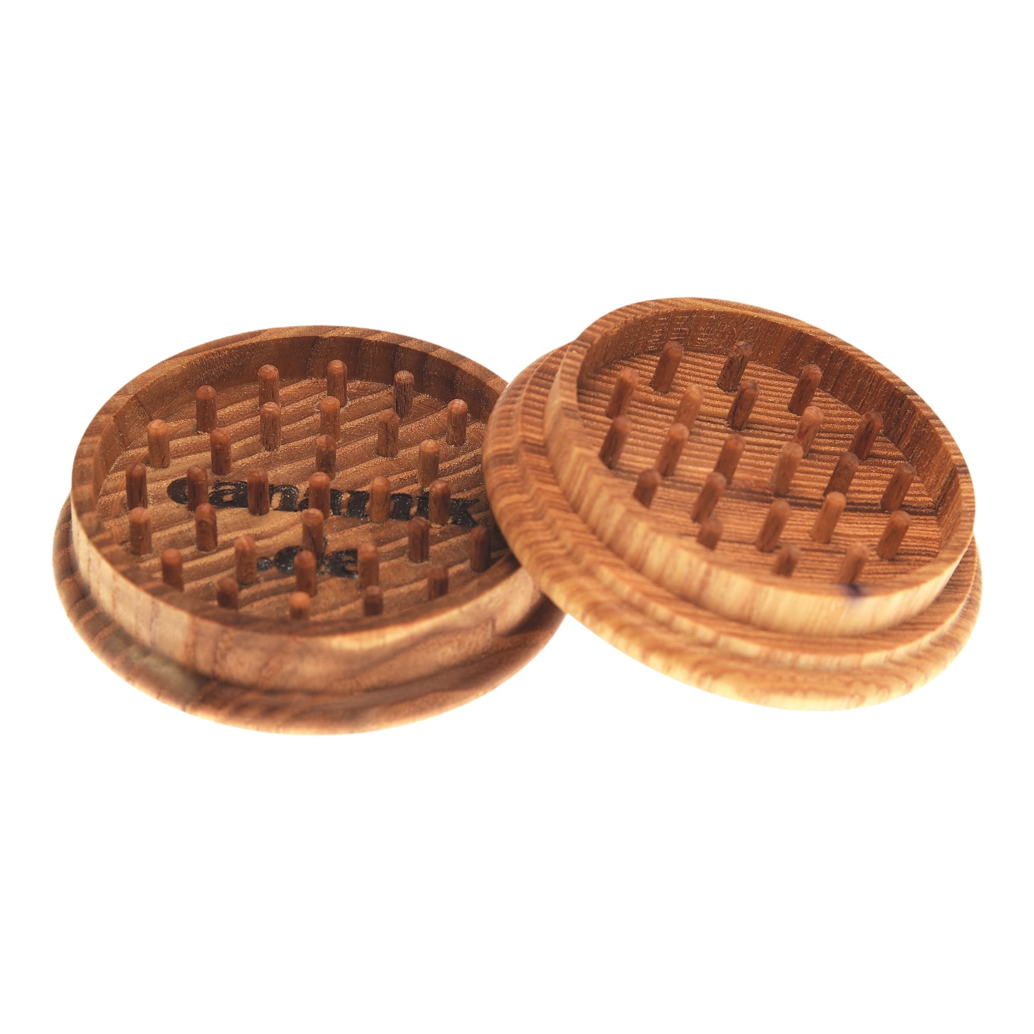 Canamix Grinder aus Esche mit Holzstiften geöffnet Details Innenansicht