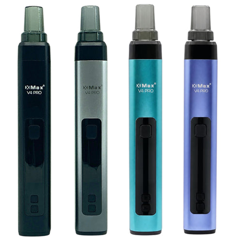  Der XMAX V4 Pro ist in vier verschieden Farben nebeneinander stehend 