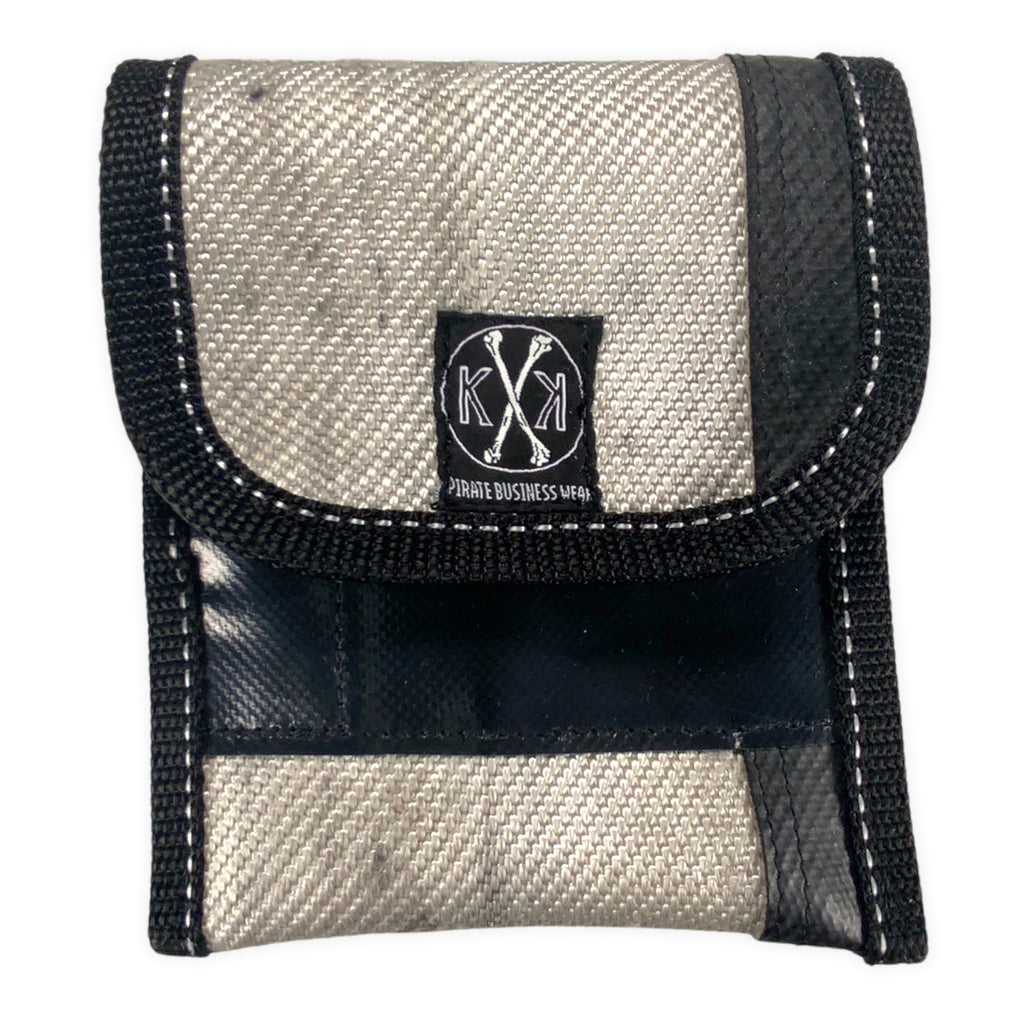 Mighty Tasche aus Feuerwehrschlauch Black an White Unikat
